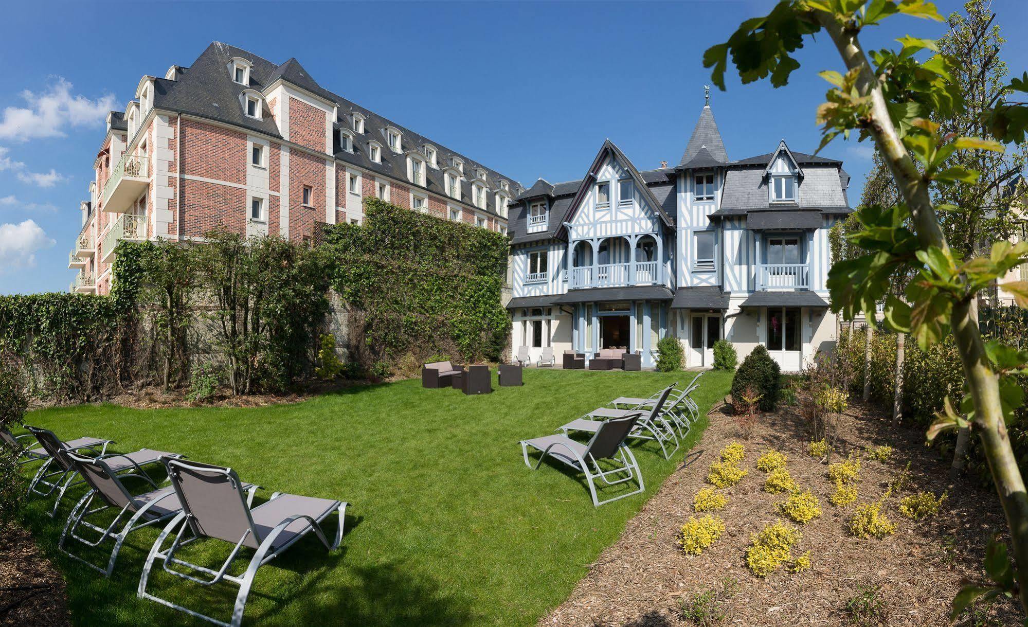 Villa Odette Deauville Exterior photo